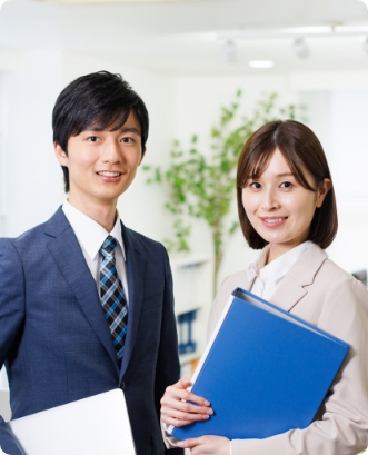 若い男女の会社員